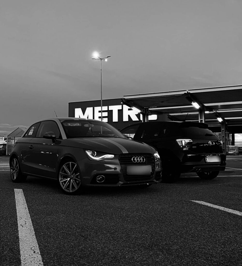 audi a1 a polo gti pred obchodným domom metro, zvolen